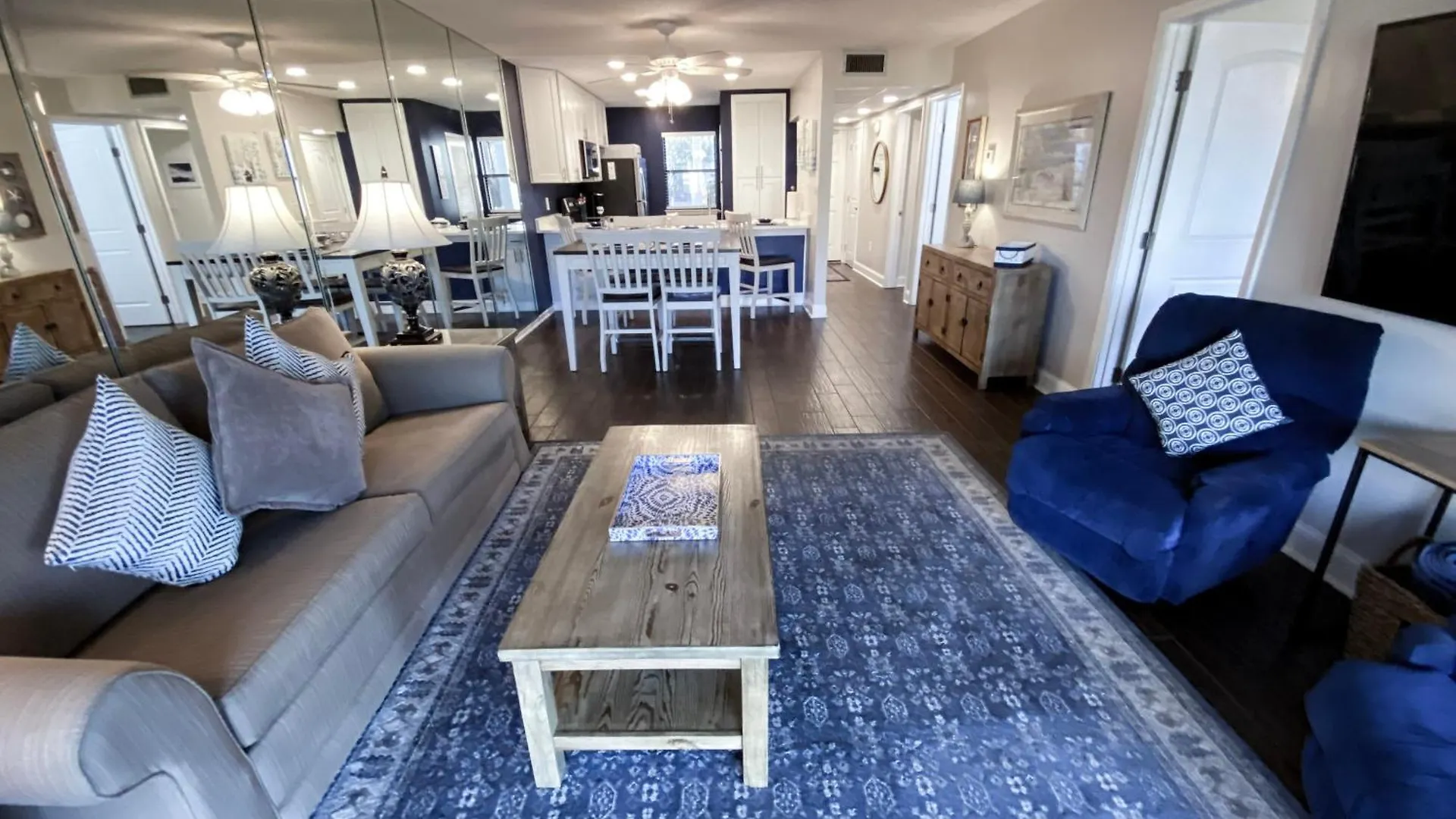Edgewater Villa 0608 'Sunny By The Sea' Panama City Beach