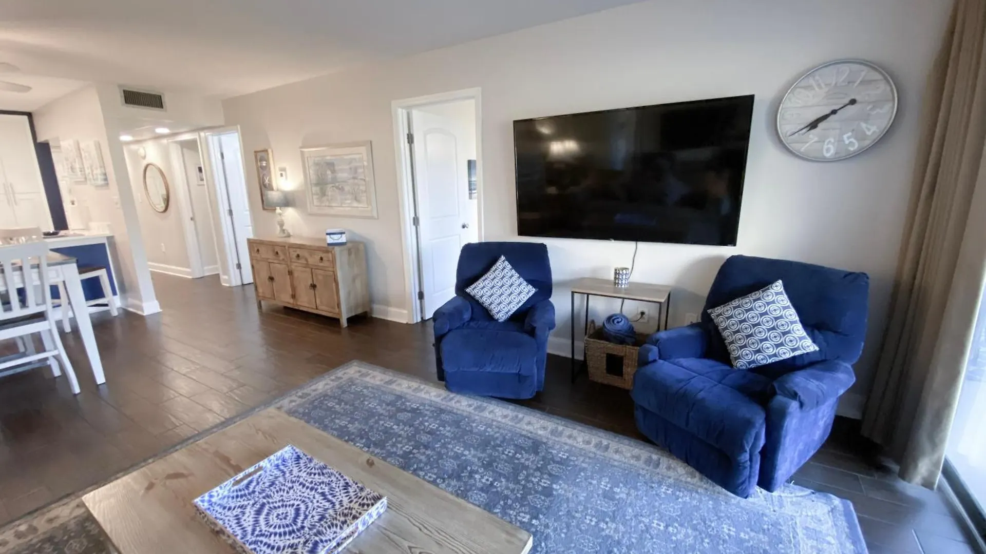 Edgewater Villa 0608 'Sunny By The Sea' Panama City Beach Holiday home