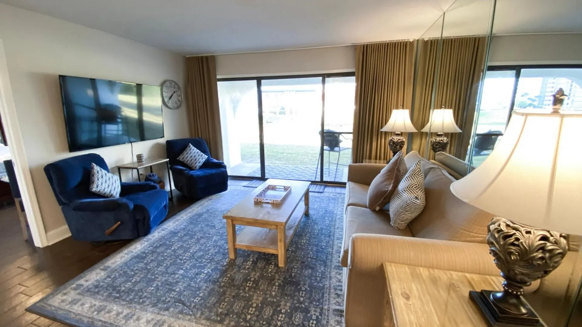 Edgewater Villa 0608 'Sunny By The Sea' Panama City Beach